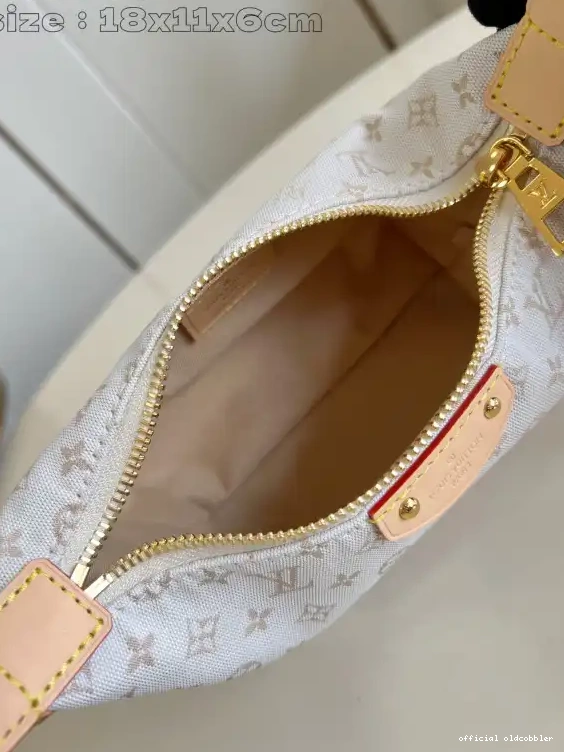Official oldcobbler Vuitton Hills Pochette Louis 0618
